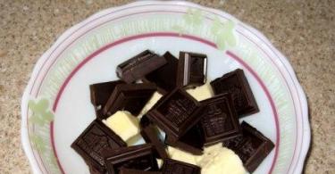 Шоколадный фондан или шоколадный кекс с жидкой начинкой