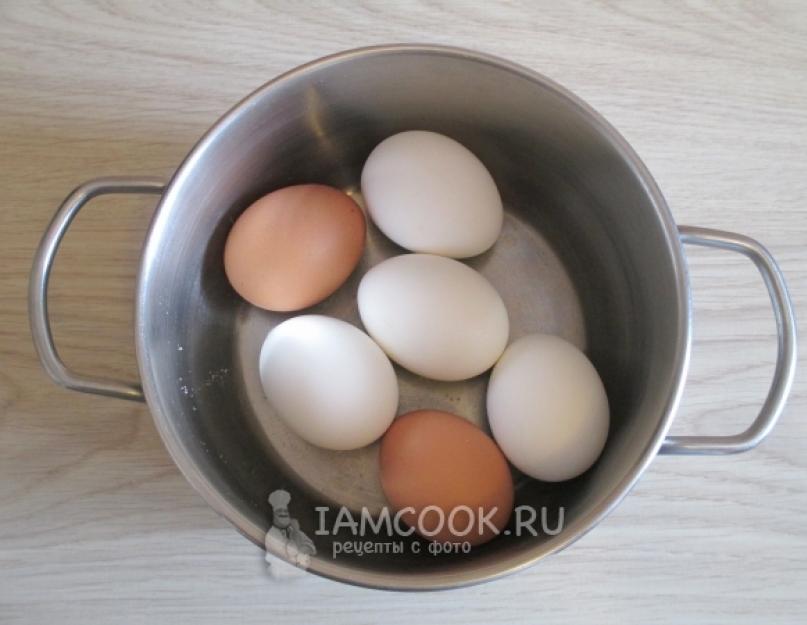 Оформление яиц к пасхе салфетками. Техника декупажа пасхальных яиц: работа с яичным белком. Красивые пасхальные яйца на ветках вербы - видео