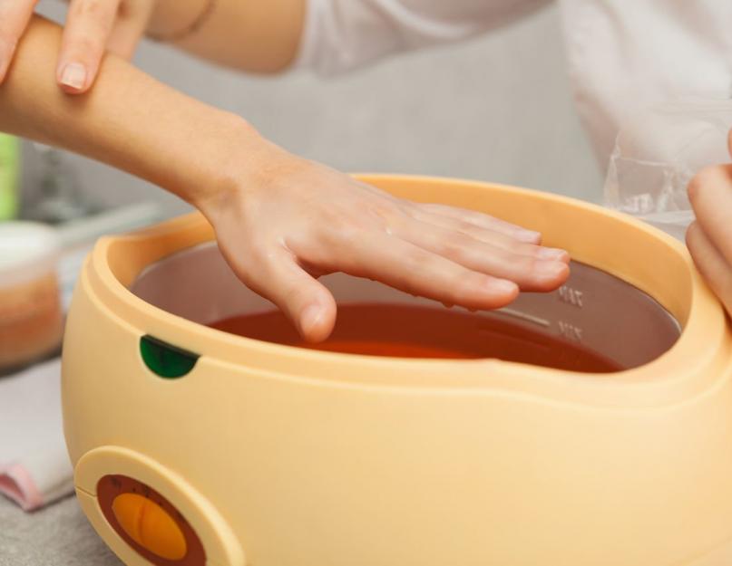Парафинотерапия. Как делать ванночки для рук, ног, лица в домашних условиях. Что такое жидкий косметический холодный парафин и как им пользоваться, наборы для аппликации. Парафинотерапия — как делать в домашних условиях
