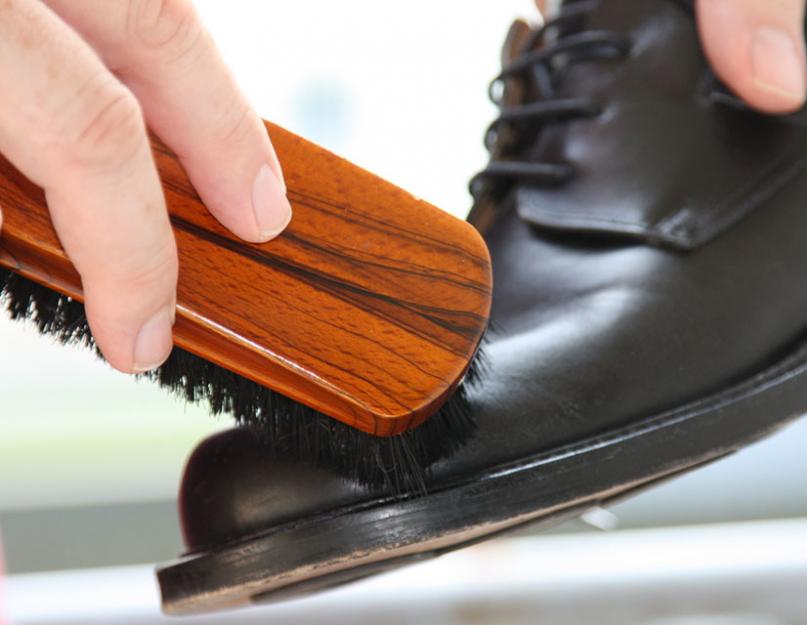 Полезные советы: как ухаживать за обувью из искусственной кожи. Как ухаживать за искусственными цветами