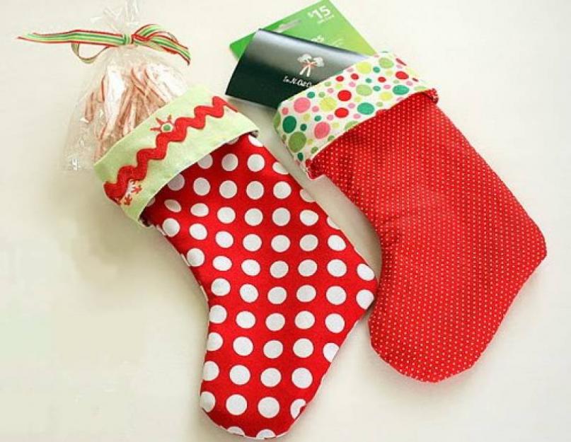 Новогодние носки для подарков. Новогодние носки. Купить носки на Новый год в подарок в интернет-магазине Рождественские носочки купить