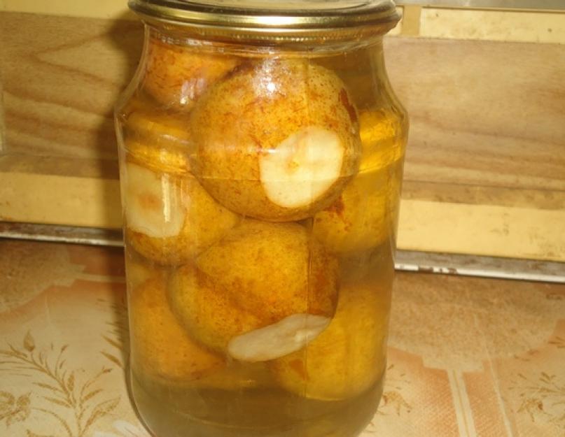 Compote from pears: useful billet for the winter