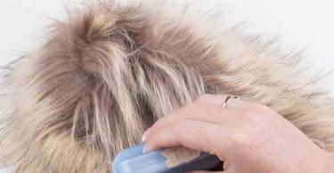 Tips on how to fluff up the fur of a fur coat or jacket How to smooth out a fur collar