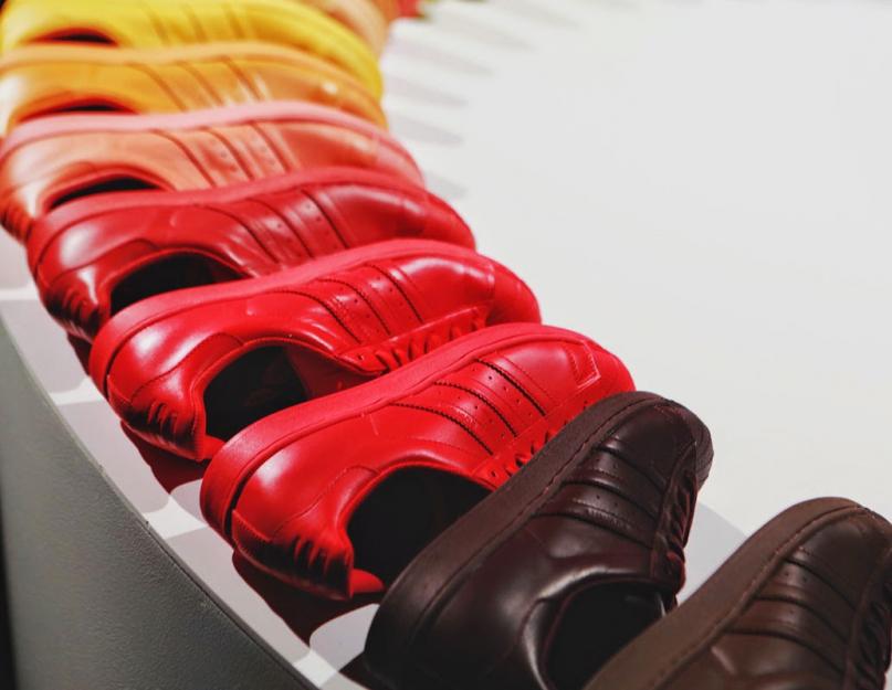 Adidas Original tossude peamised eelised. Adidase esimesed jooksujalatsid: välimus ja tootmistehnoloogia Adidase jooksujalatsite valik