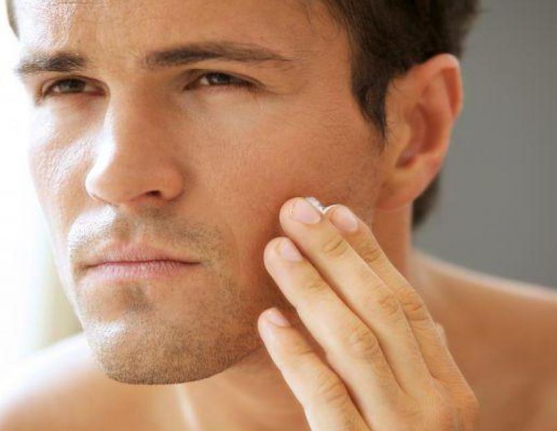 Tonic för mäns hår.  Ansiktsvård för män.  Scrubs och aknebehandlingar för fet hud