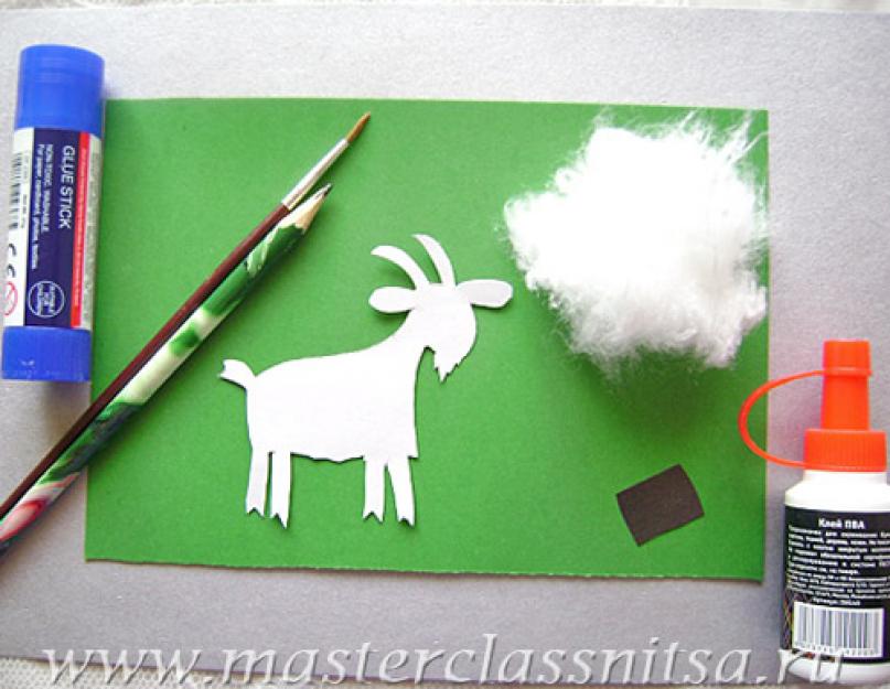 Crea una capretta con la carta usando le mani.  Realizziamo modelli di carta di una capra e di un ariete.  Master class in cartone
