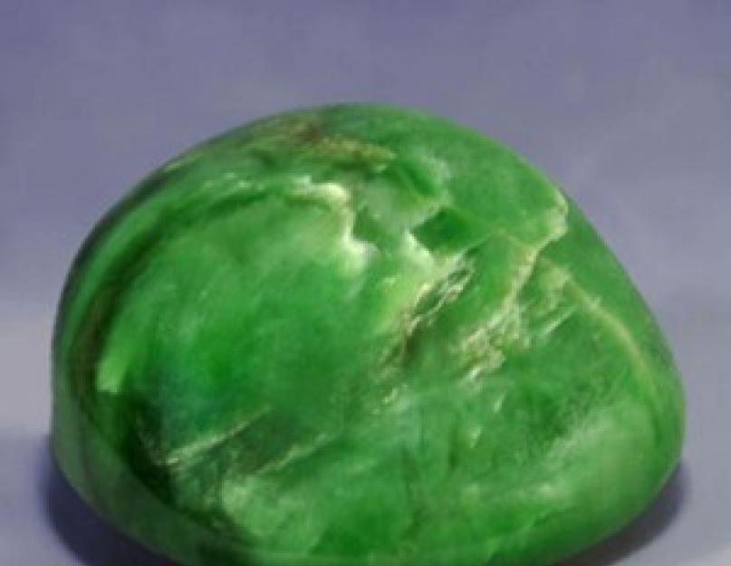 Black jade. Black Jade - a stone of eternal youth What jade stone looks like