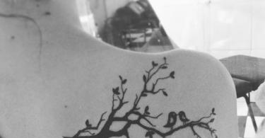 Crown of thorns tattoo on leg