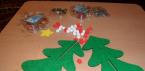 Novoroční hračky na vánoční stromeček vyrobené z plsti