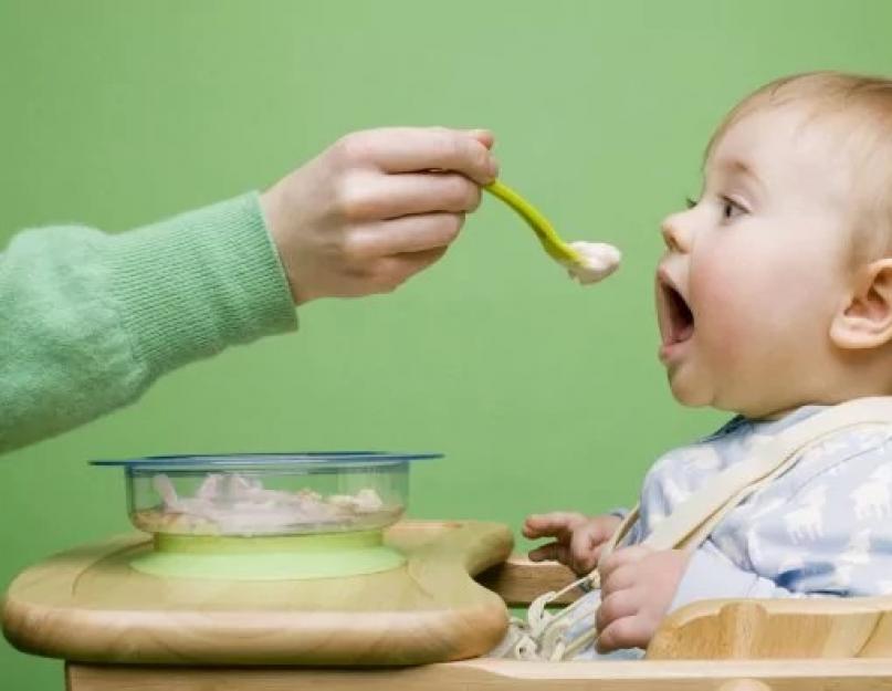 Komarovsky when to administer.  Introduction of complementary feeding: advice from Dr. Komarovsky.  When to give cottage cheese to a child under one year old: Komarovsky